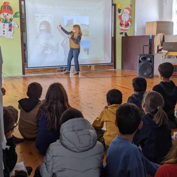 Επίσκεψη της Αρχαιολόγου-Μουσειολόγου Νικολέττας Παλαιολόγου στο 39ο Δημοτικό Σχολείο Πατρών